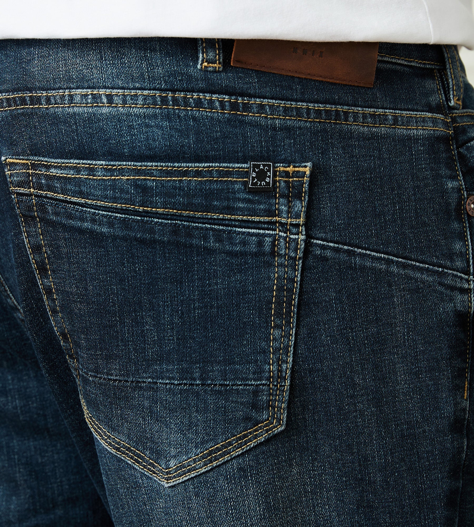 Frank Relaxed Fit Jeans - Image 4